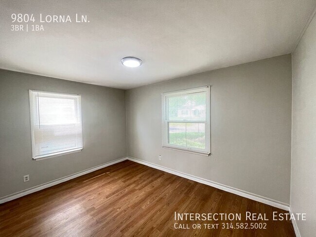 Building Photo - Charming 3 Bedroom Ranch Home with Fenced ...