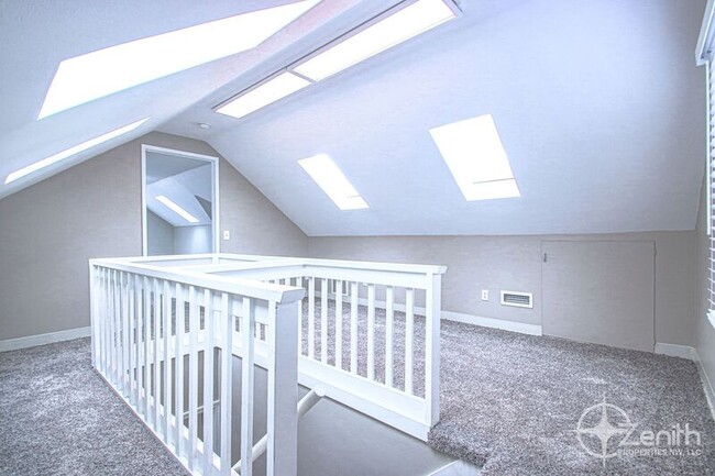 Building Photo - 308 NW 45th St