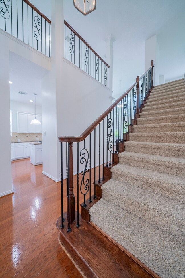 Building Photo - 1415 Sue Barnett Dr