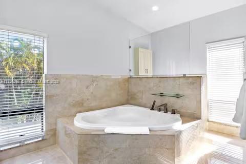 Building Photo - 6140 SW 56th Ct