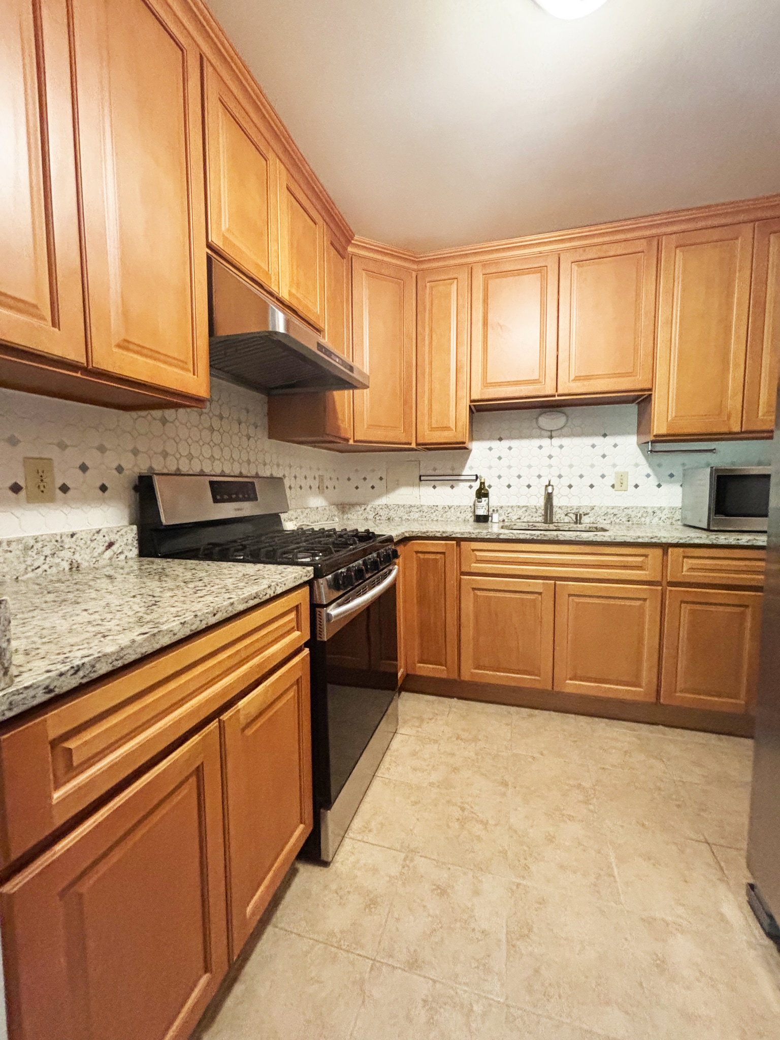 Kitchen 2 - 10 Juniper St