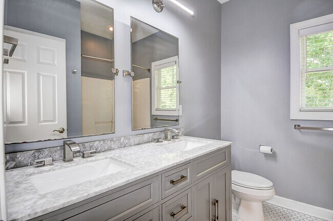 Building Photo - Tastefully Renovated Ranch in Hickory on q...