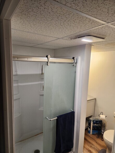 View#4 of shower in side bathroom - 2116 Thaler Ave