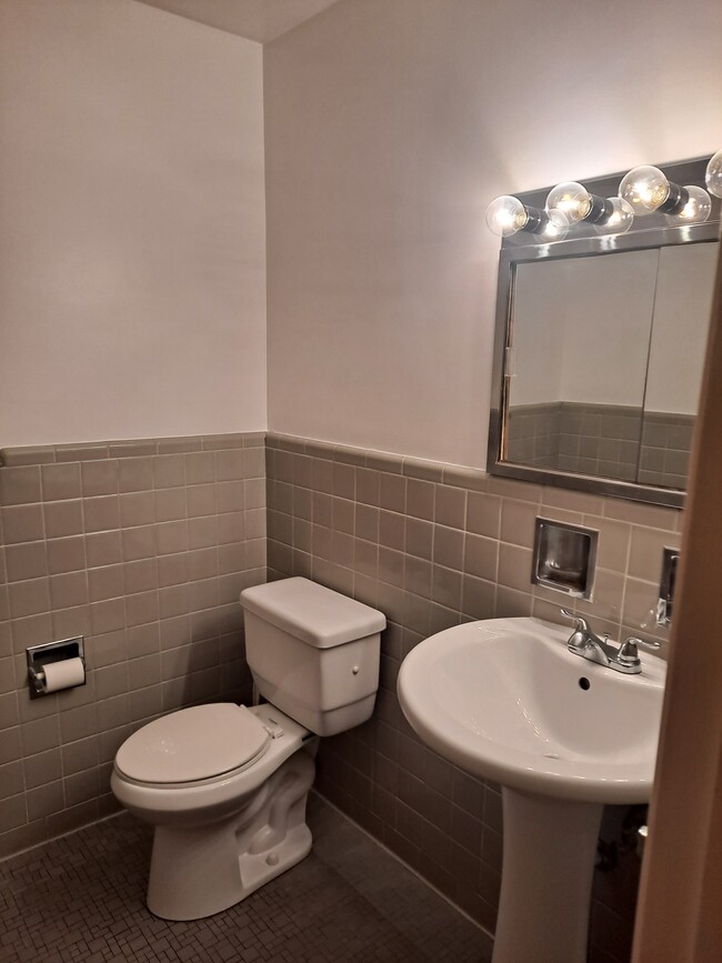 1/2 bathroom - 9217 Frankstown Rd