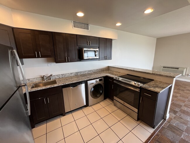 Two Bedroom - Lodgewood Apartments