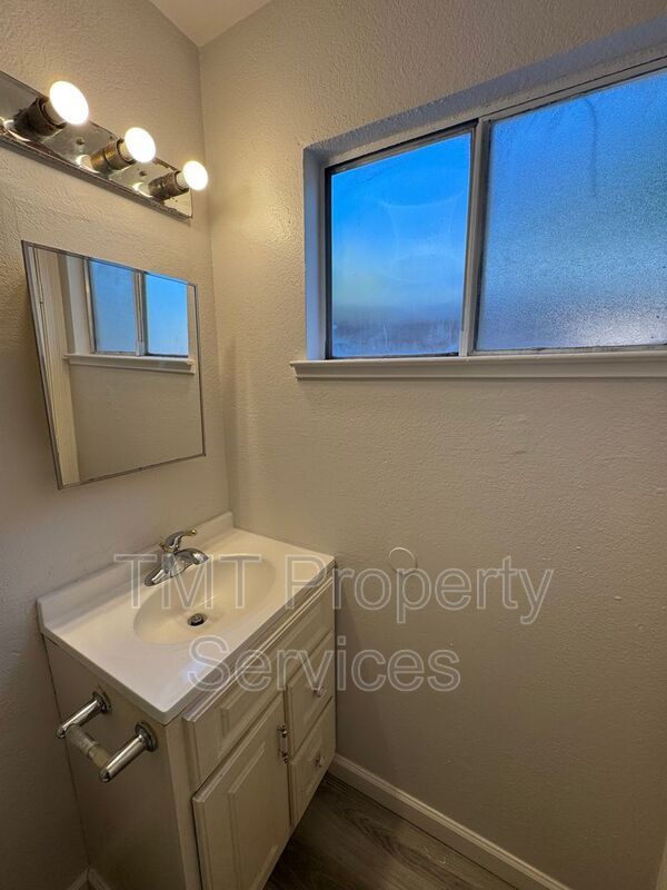 Building Photo - 7733 Mary Lou Way