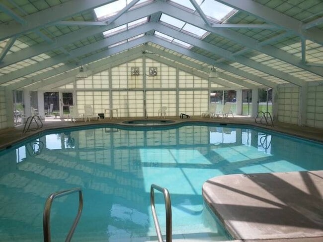 Building Photo - 134 Hanaford Rd