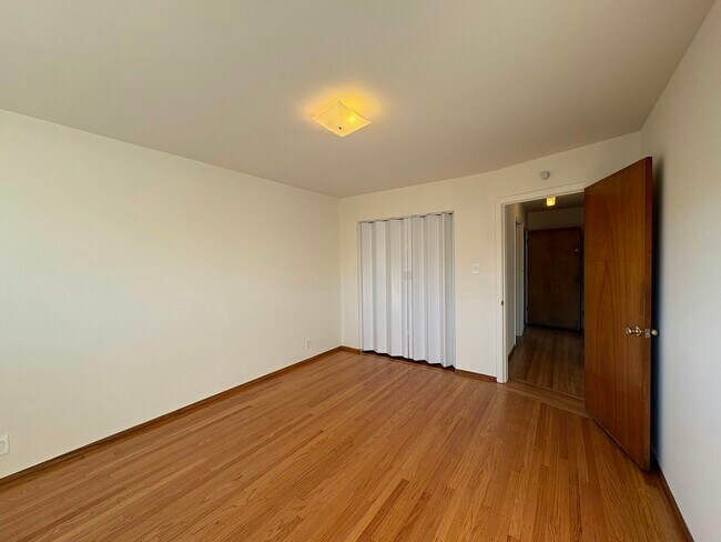 Building Photo - 2901 Cabrillo St