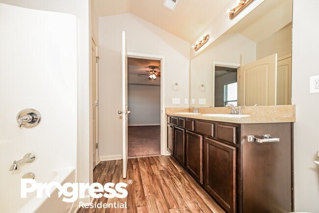 Building Photo - 151 Biscayne Terrace