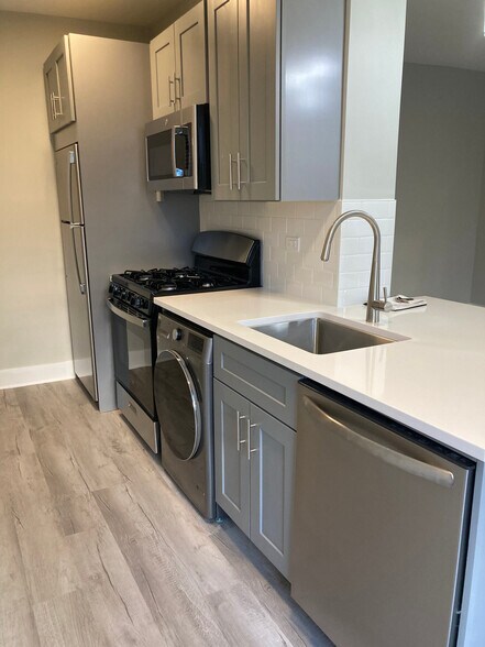 Building Photo - 369 Hazel Ave