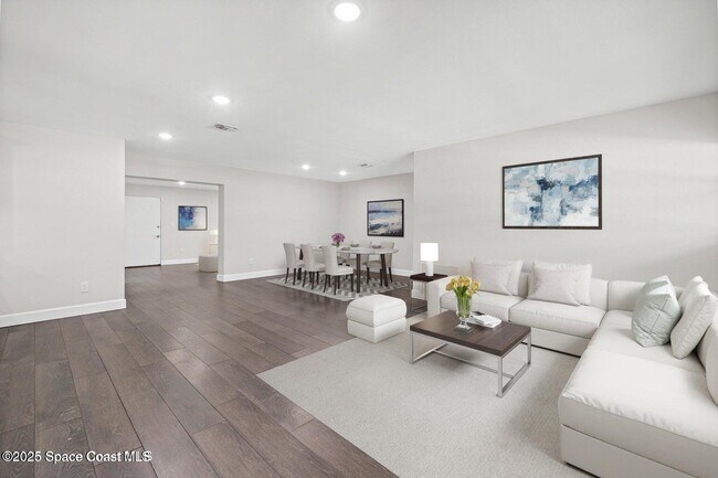 Building Photo - 940 Butia St