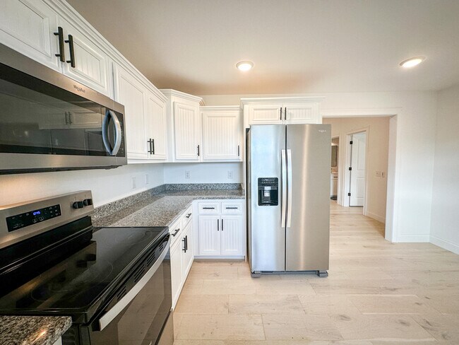 Building Photo - 46 Caden Ln