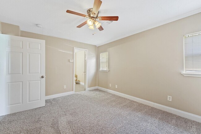 Building Photo - 4815 Arvilla Ln