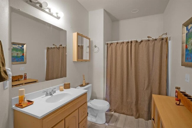 Building Photo - 29 Champions Cir