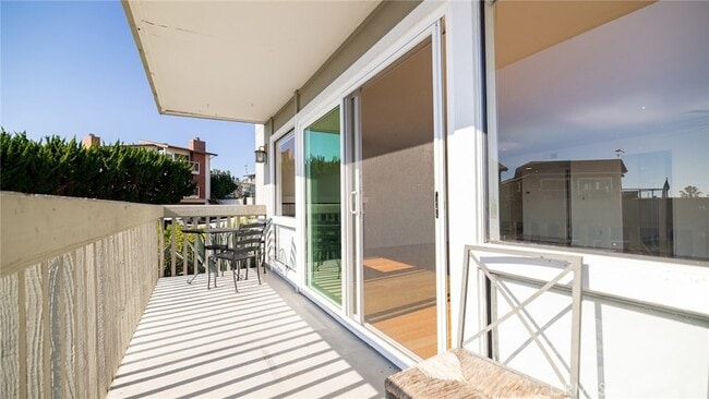 Building Photo - 33816 Castano Dr