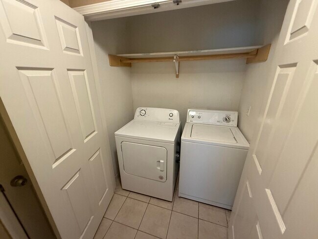 Building Photo - 3922 Snowy Owl Dr