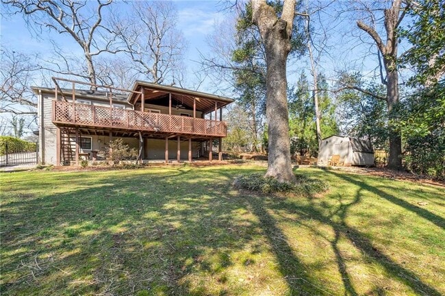 Building Photo - 1135 Vista Trail NE