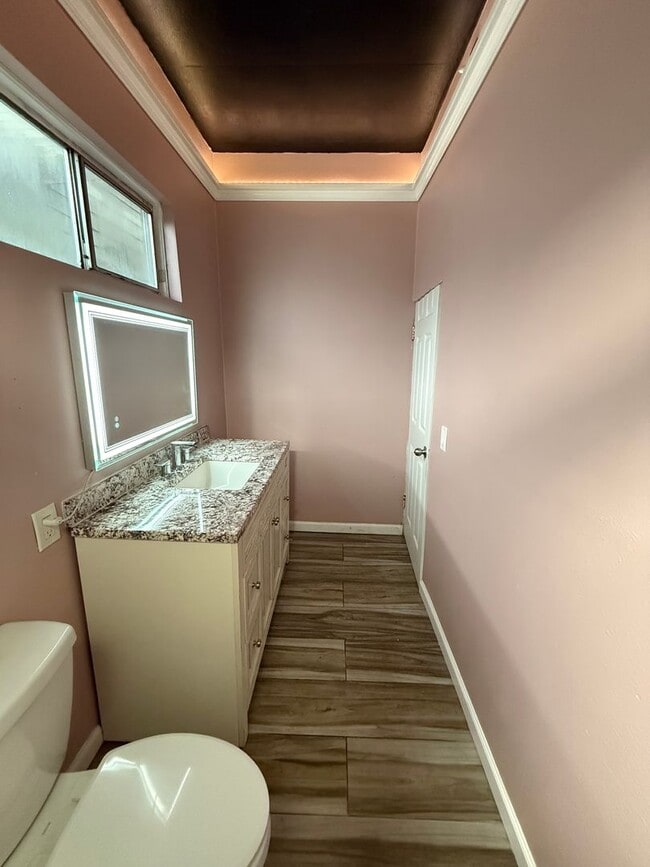 Building Photo - 4bd 1ba Home