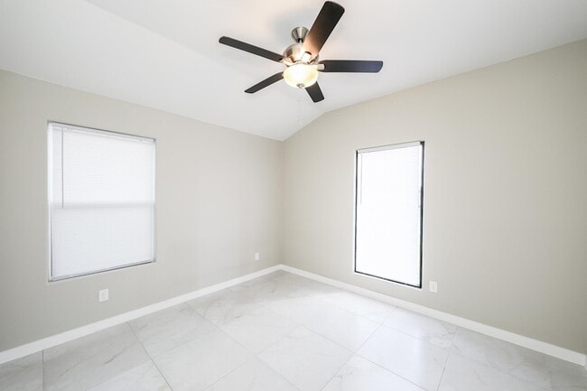 Building Photo - 7106 EL MESON DR