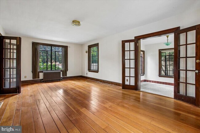 Building Photo - 4602 De Russey Pkwy