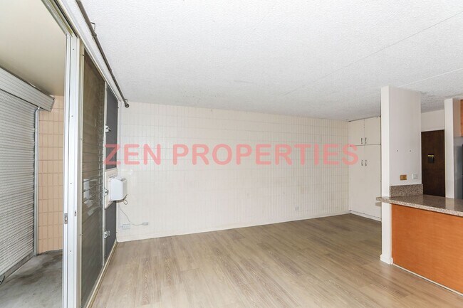 Building Photo - 1 Bdrm 1 Bath 1 Parking at Makiki Hillside