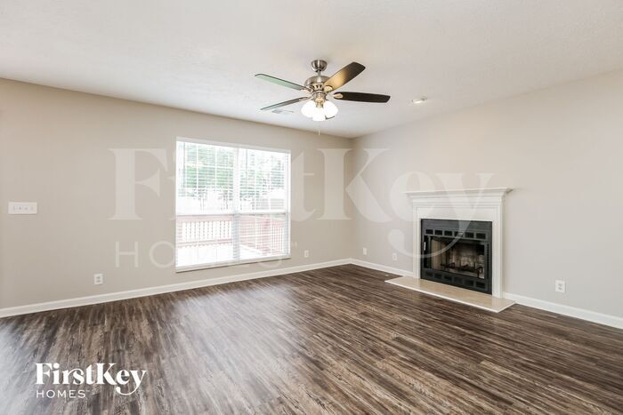 Building Photo - 6005 Monroe Crossing