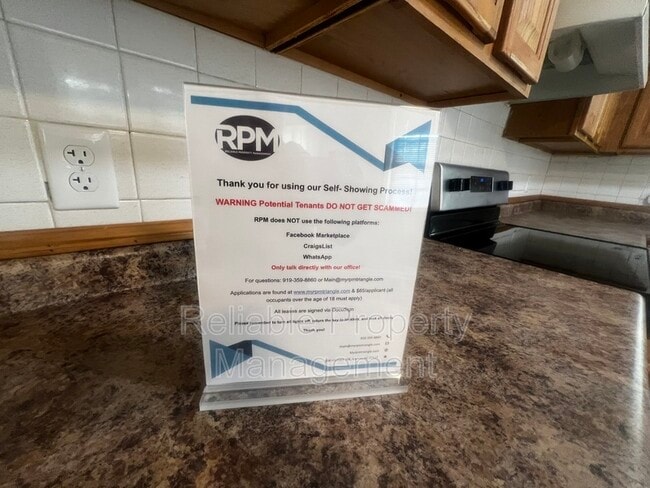 Building Photo - 511 Buck Branch Dr