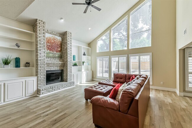 Building Photo - 3911 Cherry Forest Dr