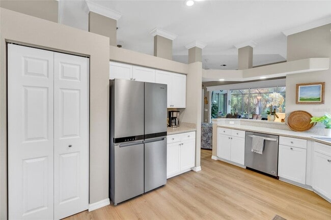 Building Photo - 542 Misty Pine Dr