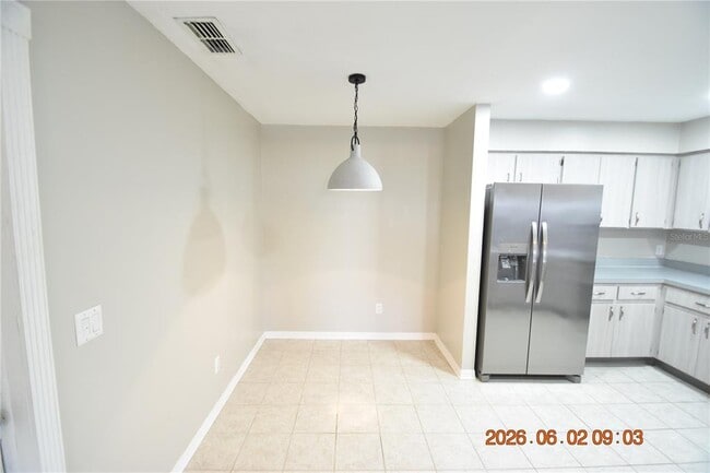Building Photo - 23223 Club Villas Dr