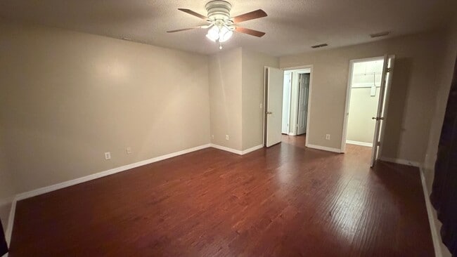 Building Photo - House For Rent - Metrowest