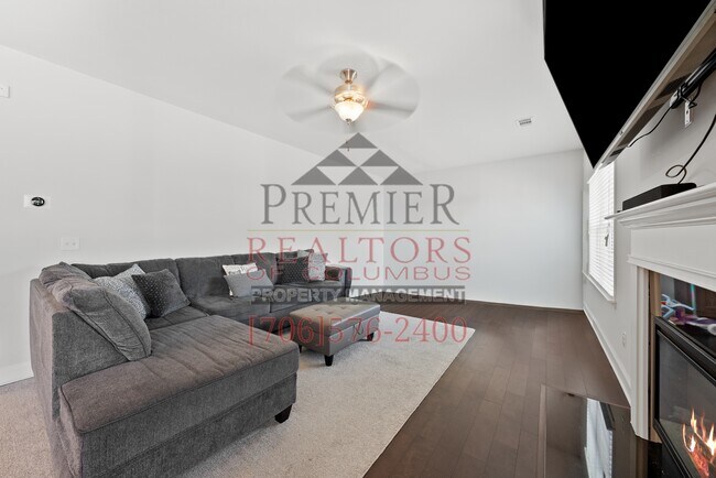 Building Photo - 7125 Double Pine Ct