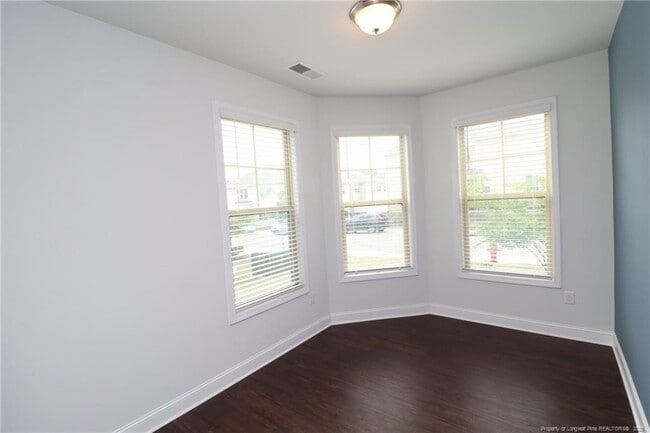 Building Photo - 1103 Compass Dr
