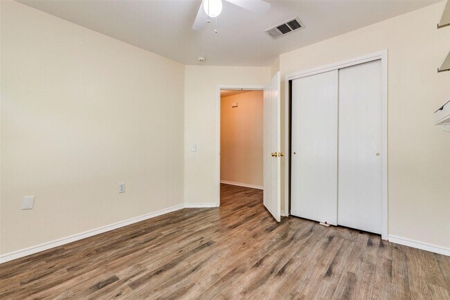 Building Photo - Beautiful Home in Southeast Austin – Pool ...