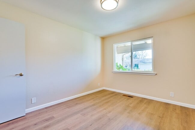 Building Photo - Spacious 1780 Sq Ft -  4b2b home in South San Jose