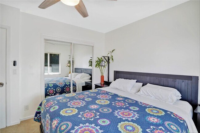 Building Photo - 5700 NE 22nd Way