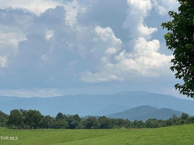 Building Photo - 3655 W Allens Bridge Rd