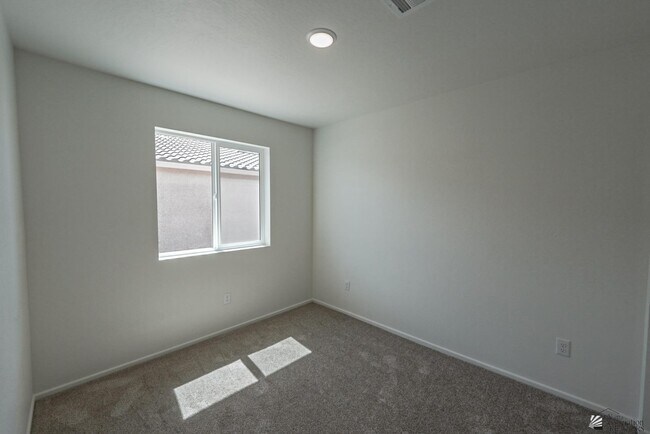 Building Photo - 4643 S Desert Willow Wy