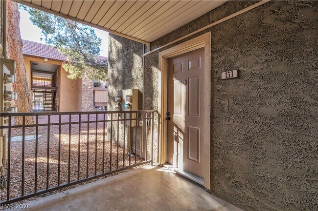 Building Photo - 5009 Indian River Dr