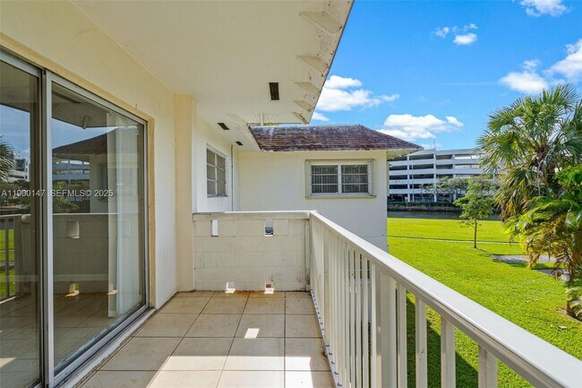 Building Photo - 7330 SW 82nd St