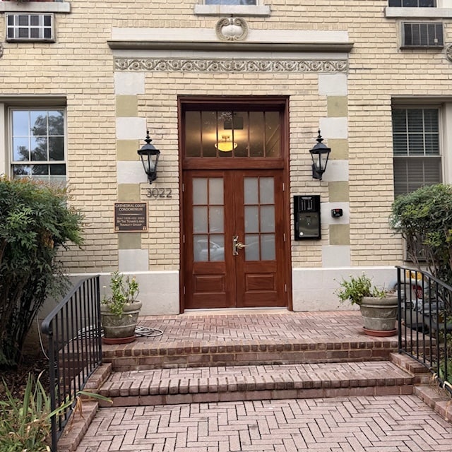 Building Photo - 3022 Wisconsin Ave NW