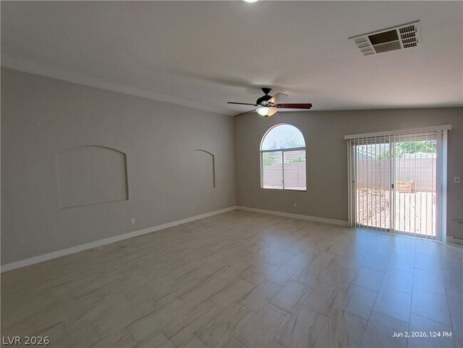 Building Photo - 1465 Dragon Rock Dr