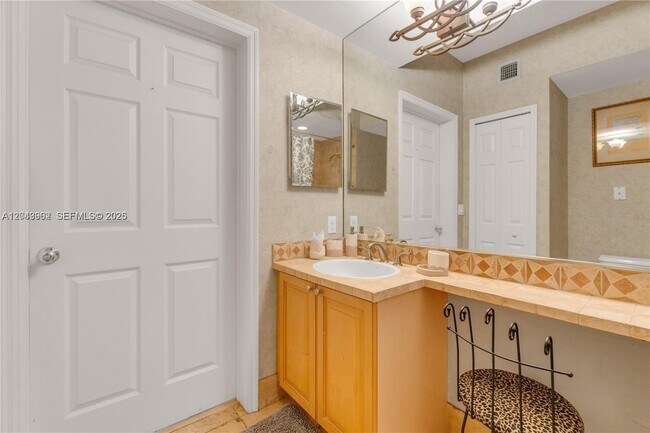 Building Photo - 3235 NE 184th St