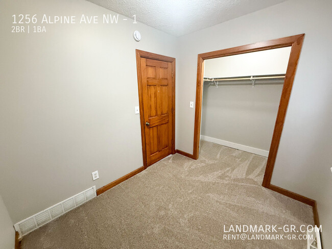 Building Photo - Spacious 2-Bed / 1-Bath – First Month Rent...