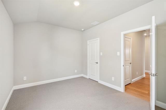 Building Photo - 2212 Dunbar Dr