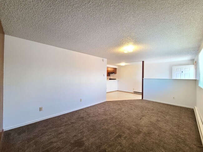 Building Photo - 2118 E Boone Ave