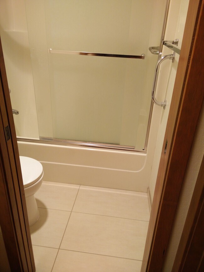 Building Photo - 12719 NE 83rd Ct