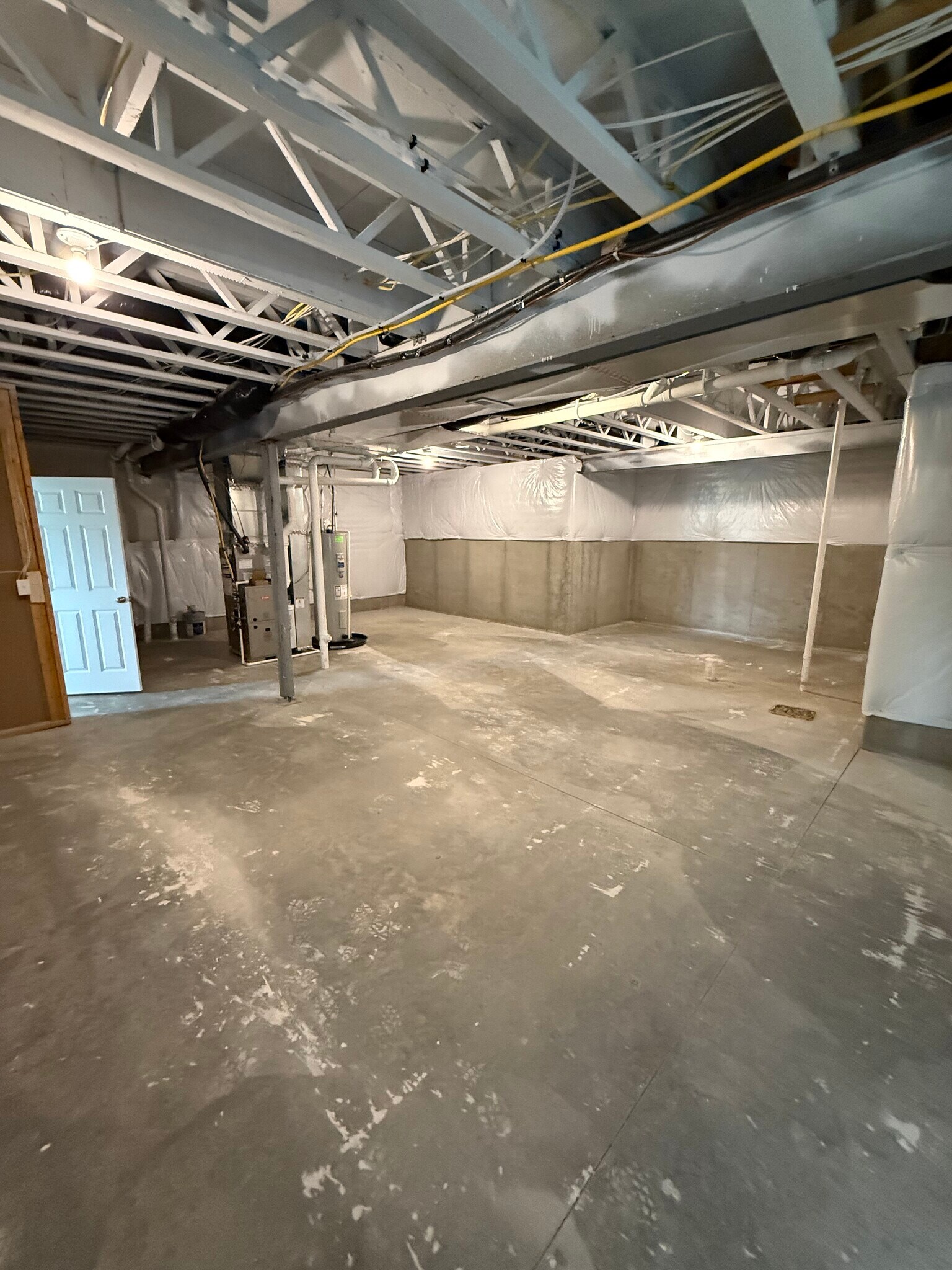 Building Photo - 5694 Ohio Trl