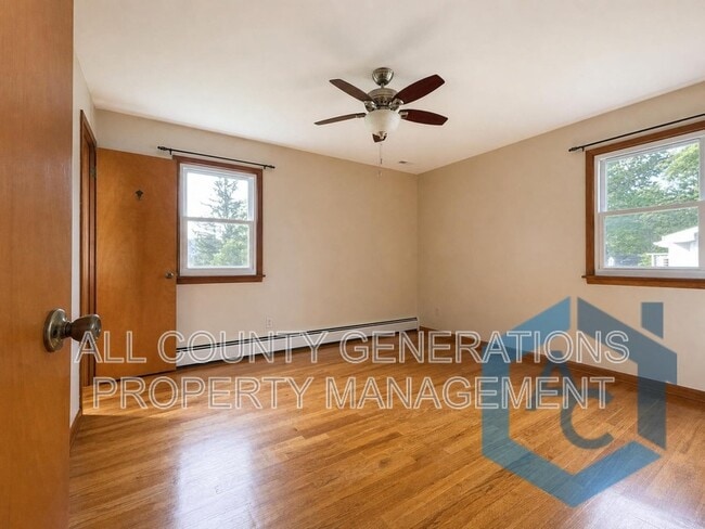 Building Photo - 2281 Weymouth Rd