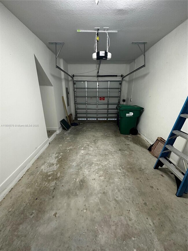 Building Photo - 10164 SW 231st Ln